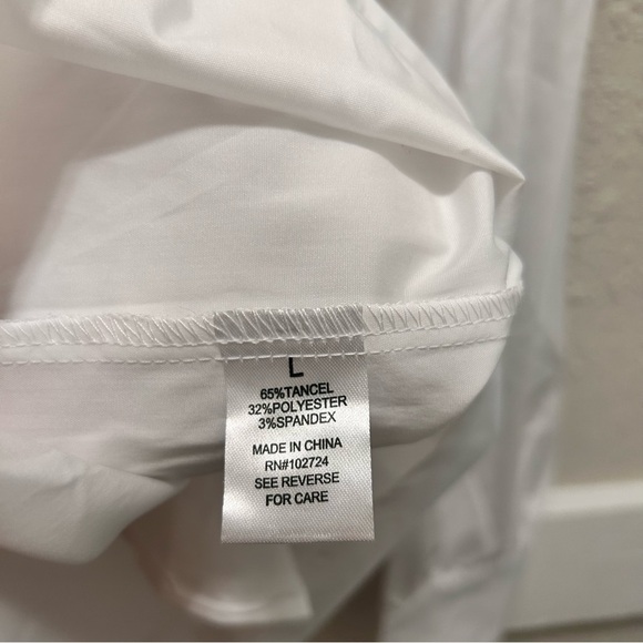 Grand & Greene White Botton Down Blouse with Faux Pearl Cluster Buttons NWT L - Picture 5 of 5